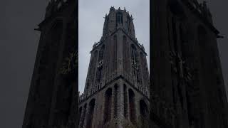 Halfuurmelodie Domtoren Utrecht met oude halfuurslag op b° [upl. by Adala619]