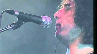 Andrés Calamaro  Crímenes perfectos Made in Argentina Directo 2005 [upl. by Wendye]