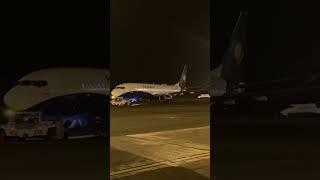 About taking off into the Dark Rwandair B738 departure from DLA short [upl. by Krissie]