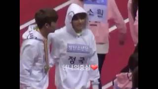 Sinkook  Sinb Gfriend amp Jungkook BTS  ISAC 2017 1 [upl. by Vyner]