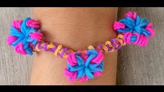 Simpel bloemetje maken als bedeltje met Loom bandjes voor een armbandje met een haakpen [upl. by Morril514]