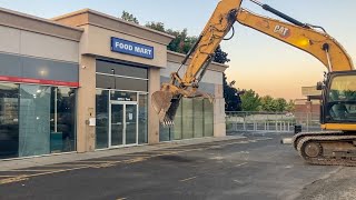 Demolition continues at Tropicana Las Vegas [upl. by Riti]