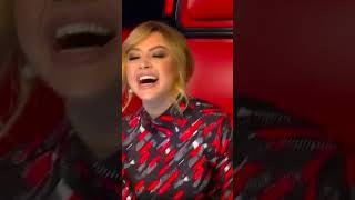 Jürinin İngilizceyle imtihanı 😂 hadise beyazıtöztürk osestürkiye [upl. by Adore682]