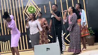 Amahoro yesu atanga aduha kunesha mugitaramo Anita aturirimbiye neza [upl. by Aserej499]