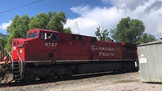 CPKC M268 passes late through Garyville LA [upl. by Apollus678]