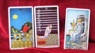 How to Read Tarot Cards Connecting the Cards [upl. by Weed154]