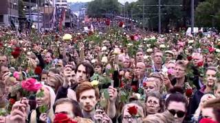 Spontaneous singing of Norways national anthem in Oslo [upl. by Naid]