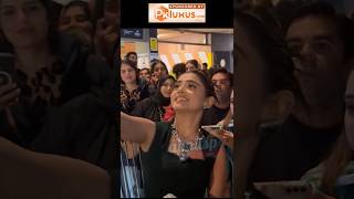 Sehar khan funny scenes at humstyle awards mrnomanaleem trendingshorts shorts shortsfeed [upl. by Kcirre]