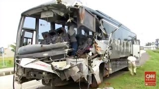 Kecelakaan Maut di Tol Cipali Bus Melaju dalam Kecepatan Tinggi [upl. by Vonnie]