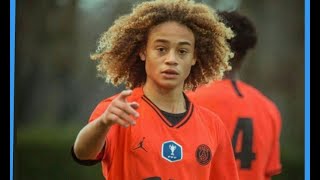 XAVI SIMONS DEBUT EN EL PSG PRIMER PARTIDO COMPLETO [upl. by Beckie]