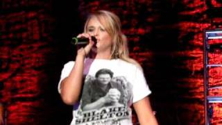 Blake Shelton  Miranda Lambert  Draggin the River Live [upl. by Kennedy]