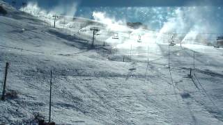 Enneigeurs York aux Menuires images webcam du 07112012 [upl. by Aloek318]