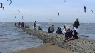 Hängt ihn höher  Video  Kitesurfen CuxhavenSahlenburg 2010 [upl. by Darahs]