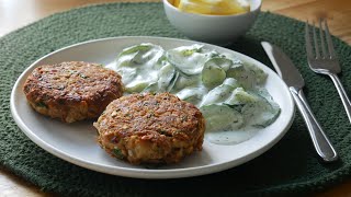 Thunfisch Frikadellen 🐟🐟🐟 mit Gurkensalat 🥒🥒🥒 Rezept  Tuna Fritters with Cucumber Salad Recipe [upl. by Sirod]