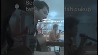 Komang  Raim Laode cover coversong livemusic livemusicstream shortvideo shortsfeed fyp [upl. by Nageet83]