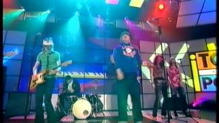 Junior Senior  Move your feet  top of the pops original broadcast [upl. by Jak165]