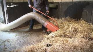 ASPIRATEUR DE FUMIER POUR BOXES DE CHEVAUX [upl. by Lacsap]