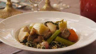 Groentenstoofpotje met quinoa  De Keuken van Sofie  VTM Koken [upl. by Seditsira827]