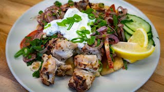 REZEPT Hähnchen Souvlaki Spieß auf Pita Brot  Rezeptvideo by Bernd Zehner [upl. by Oflodor851]