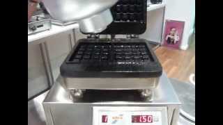 Silex Grills  Silex Waffle Baker Demonstration Part 1 [upl. by Hammerskjold]