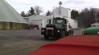 81 Mack DM800 [upl. by Nomrej]