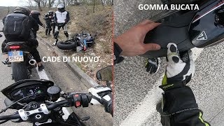 RAGAZZO CADE  BUCO LA GOMMA A 40KM DA CASA [upl. by Cher]