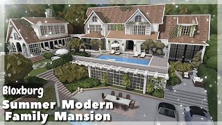 BLOXBURG Summer Modern Family Mansion Speedbuild  Roblox House Build [upl. by Esadnac]