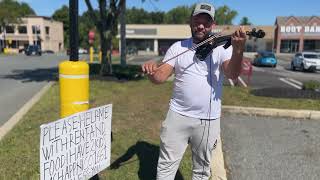 Man In Nashua NH Fake Playing Electronic Fiddle 9924 Seeking Donations At Mall [upl. by Chev]