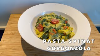 Pasta mit Spinat Gorgonzola Soße [upl. by Phaedra254]