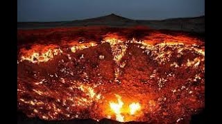 Depuis 50 ans les «portes de lenfer»ont illuminé le ciel du désert de Karakoum au Turkménistan [upl. by Ogden]