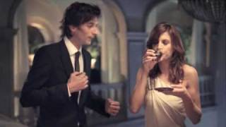 Novo Spot Delta Q com Elisabetta Canalis [upl. by Attennot]