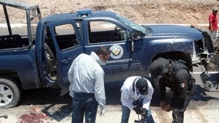 Sicarios Armados Emboscan a Policías en Sinaloa 2 Agentes Resultan Heridos [upl. by Mayap]