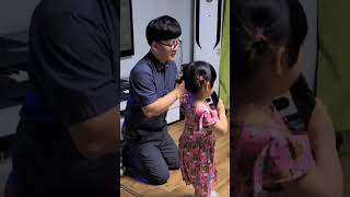 엄마칠순 생일노래엄마칠순생일축하노래부르기 얼굴보다큰 꽃다발 떡케이크 용돈박스 준비함 [upl. by Etan124]