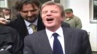 Eclat de rire  Bernard Kouchner [upl. by Schoenburg761]