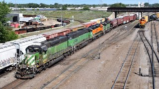 Railfanning BNSFs Northtown Yard With a BN Trio [upl. by Leen]