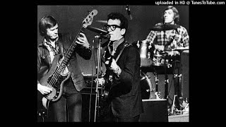 Elvis Costello amp The Attractions  love comes in spurts live [upl. by Bates]