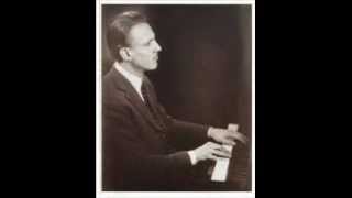 Great Pianists in Comparison  Schumann quotIntermezzoquot [upl. by Nallad929]