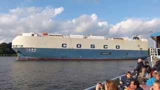 COSCO TENG FEI  Parallelfahrt im Hamburger Hafen [upl. by Pisano]