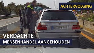 Politie  Mensensmokkelaar  handelaar aangehouden  Achtervolging  Valse kentekenplaten [upl. by Repotsirhc]