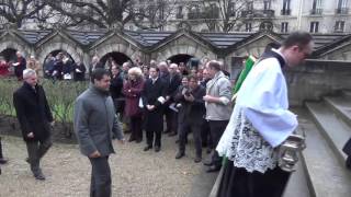 Louis XX  Commémoration de lassassinat de Louis XVI Chapelle expiatoire le 24 janvier 2016 [upl. by Haianeb]