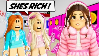 THE NEW GIRL WAS SECRETLY RICH IN ROBLOX [upl. by Akelam]