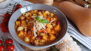 Cómo hacer SOPA MINESTRONE italiana receta casera 🍲 [upl. by Ayalahs684]