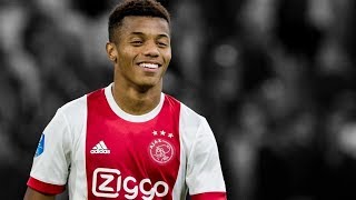 David Neres ● Magic Skills amp Goals ● Ajax 201718 [upl. by Aenitsirhc]