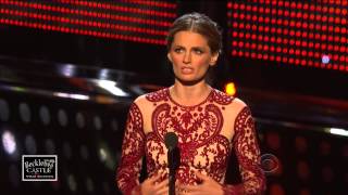 Stana Katic Won Favorite Dramatic TV Actress Peoples Choice Awards 2014 PCA HD [upl. by Sondra]