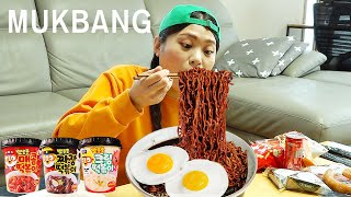 Pororo Tteokbokki Siyah Erişte Mukbang DONA [upl. by Maxine955]