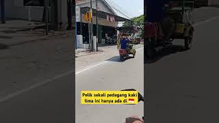 Pelik sekali pak cik pedagang kaki lima ini [upl. by Rimaj346]