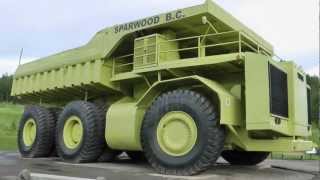 Terex 3319 quotTitanquot  Biggest Truck In The World in 1080p HD [upl. by Naillig]