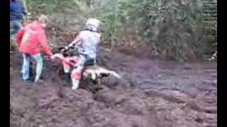 DEM Enduro DM Uelsen 2008 E1 Roy Kroll buddelt sich ein [upl. by Ahsauqal]