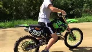 Kx125 how to wheelie [upl. by Teleya]