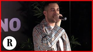 Mahmood mantiene la promessa a Sala canta quotSoldiquot a cappella [upl. by Davon]